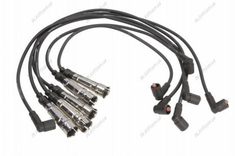 Комплект высоковольтных проводов / RC-VW902 NGK Spark Plug 8618 (фото 1)
