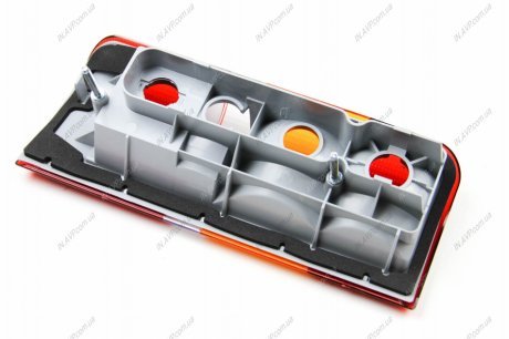 Фонарь задн. - прав. (без плафона) BSG BSG 30-805-001