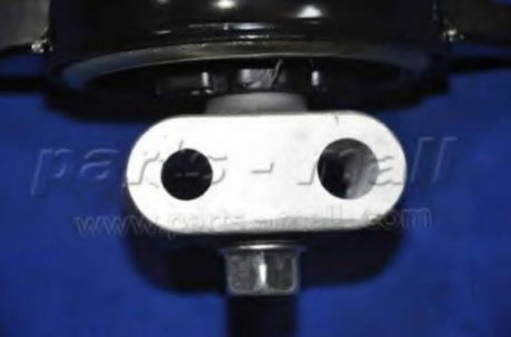 Опора двигателя PARTS-MALL PXCMC-003D1