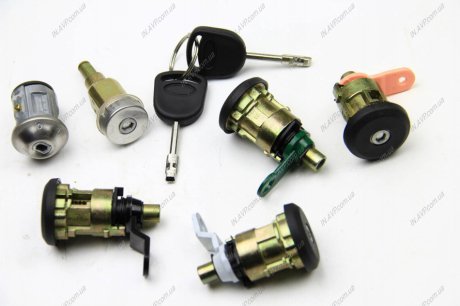 Комплект цилиндра замка BSG BSG 30-856-005