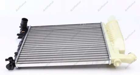 Радиатор системы охлаждения NRF 58184 (фото 1)