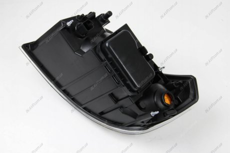 Фара F. Transit 00-06 ПР. (темн. відбивач) BSG BSG 30-800-005