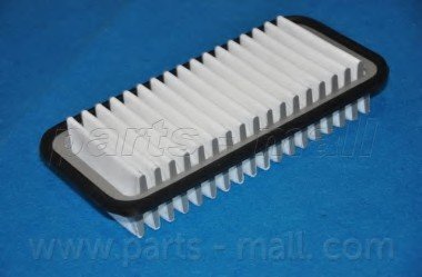 Фильтр воздушный TOYOTA YARIS(YARIS1) 99-05 PARTS-MALL PAF-060