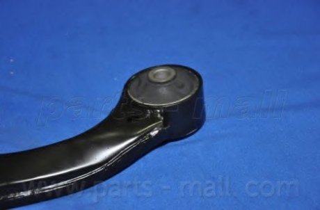 Рычаг подвески передний левый PARTS-MALL PXCAB-013LR