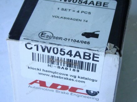 Колодки тормозные передні ABE C1W054ABE (фото 1)