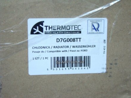 Радиатор THERMOTEC D7G008TT