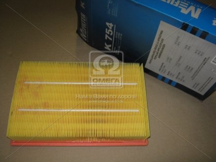 Фільтр повітряний Focus II/C-MAX 1.6 TDCi 03-/Mazda 3 1.6 04- M-Filter K754