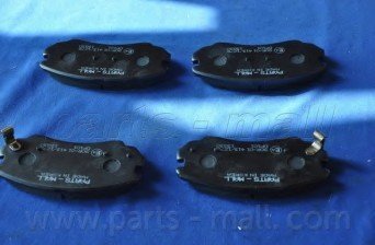 Колодки тормозные дисковые PMC PARTS-MALL PKA-E04