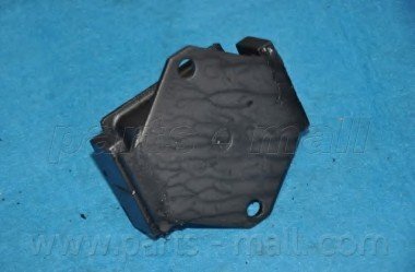 Опора двигуна (вир-во) PARTS-MALL PXCMA-019A