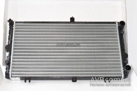Радіатор охлаждения ВАЗ 2110-2112 1.6, 2170-2172 (Приора) алюмінієвий LUZAR LRc0127 (фото 1)