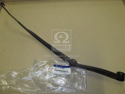 Поводок стеклоочистителя правый Hyundai Santa Fe 06- MOBIS 983202B000