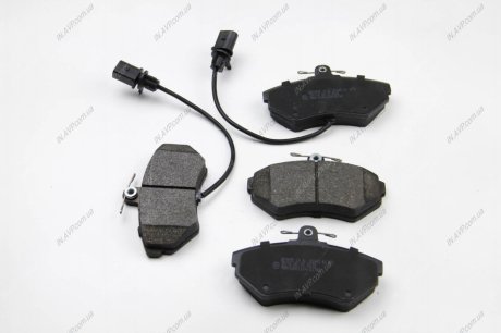 Гальмівні колодки пер. A4/Passat94-08 (TRW) з датчиком BREMSI BP2935