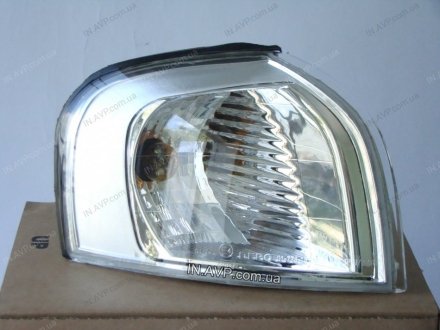 Поворотник правый LORO DEPO 773-1514R-AE1