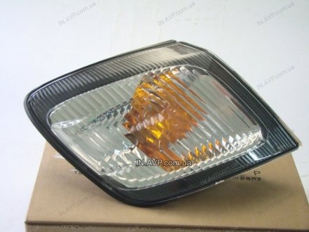 Поворотник правый DEPO 212-15G9R-A