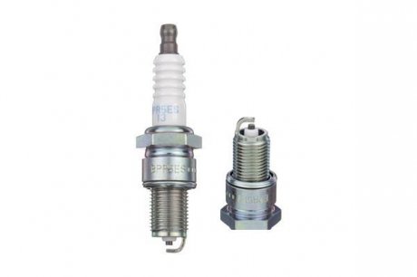 Свеча зажигания NGK NGK Spark Plug 3154