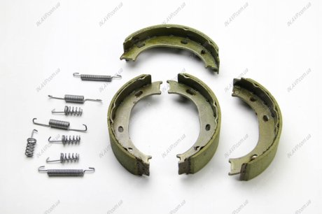 Колодки ручного гальма Sprinter 208-316/LT 35 96-06 (з пружинками) BREMSI GF03061