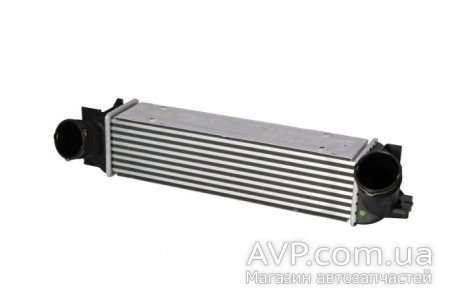 INTERCOOLER BMW E82/E90 3,0/3,0D X1 2,0D NRF 30947