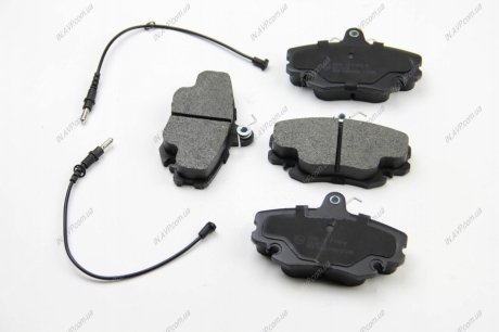 Гальмівні колодки пер. Logan 05-/Megane 96-03/Clio 91-05 BREMSI BP2590