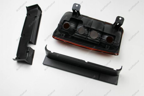 Ліхтар задній VW Caddy 10- Л. BSG BSG90805012