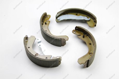 Гальмівні колодки зад. Opel Ascona C 81-88/Vectra A 88-95 (GM) BREMSI GF0350