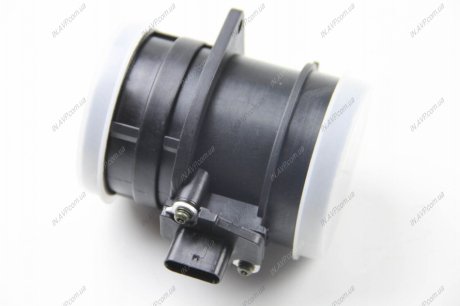 Расходомер воздуха (5 конт.) GOLF/PASSAT 1.8-2.0 TSI 08- 8ET009149-591 HELLA 8ET009149591