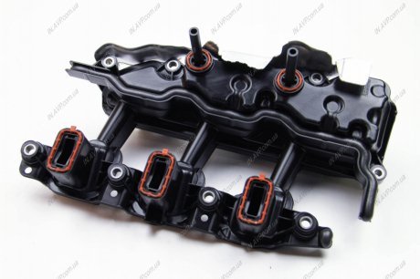 Крышка двигателя передняя Trafic/Vivaro 2.0dCi 06- Renault 8200836881