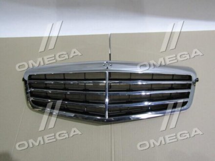 Решетка радиатора MB 212 09-12 TEMPEST 035 4585 990