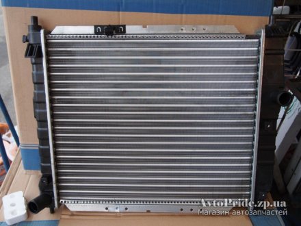 Радиатор охлаждения Aveo 2,3 (Корея) Korea Motor Co. 96536523 (фото 1)