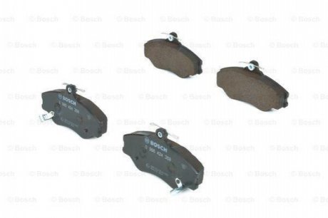 Комплект гальмівних колодок передн, HYUNDAI GRACE, H100, PORTER 2.4/2.5D/2.6D 07.93-12.04 BOSCH 0986424368